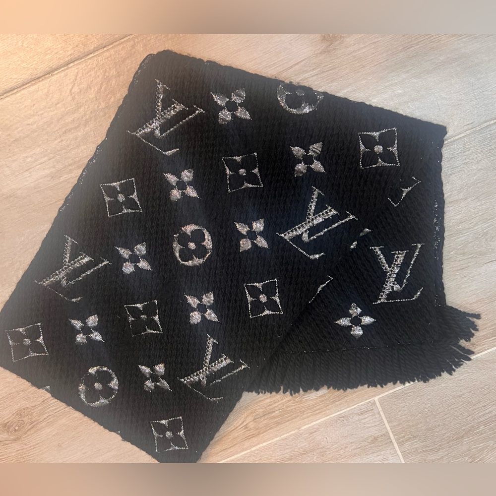 Louis Vuitton LV black silver logomania wool silk thick fuzzy soft scarf